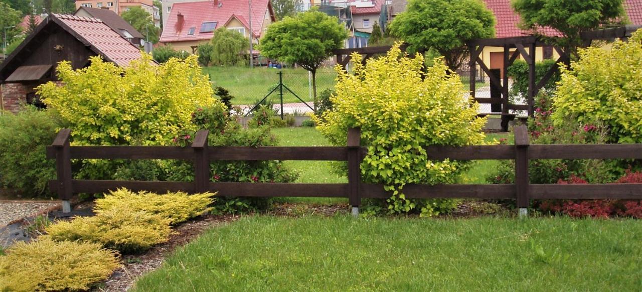 Willa Axla Z Weranda Ogrodem I Parkingiem Kudowa-Zdrój Exterior foto